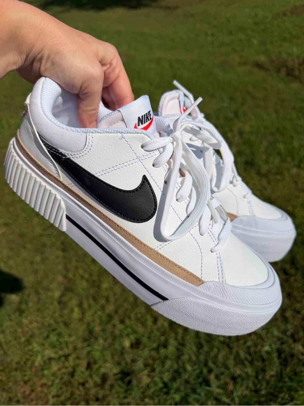 Women’s Nike Court Legacy Lift - Size 8